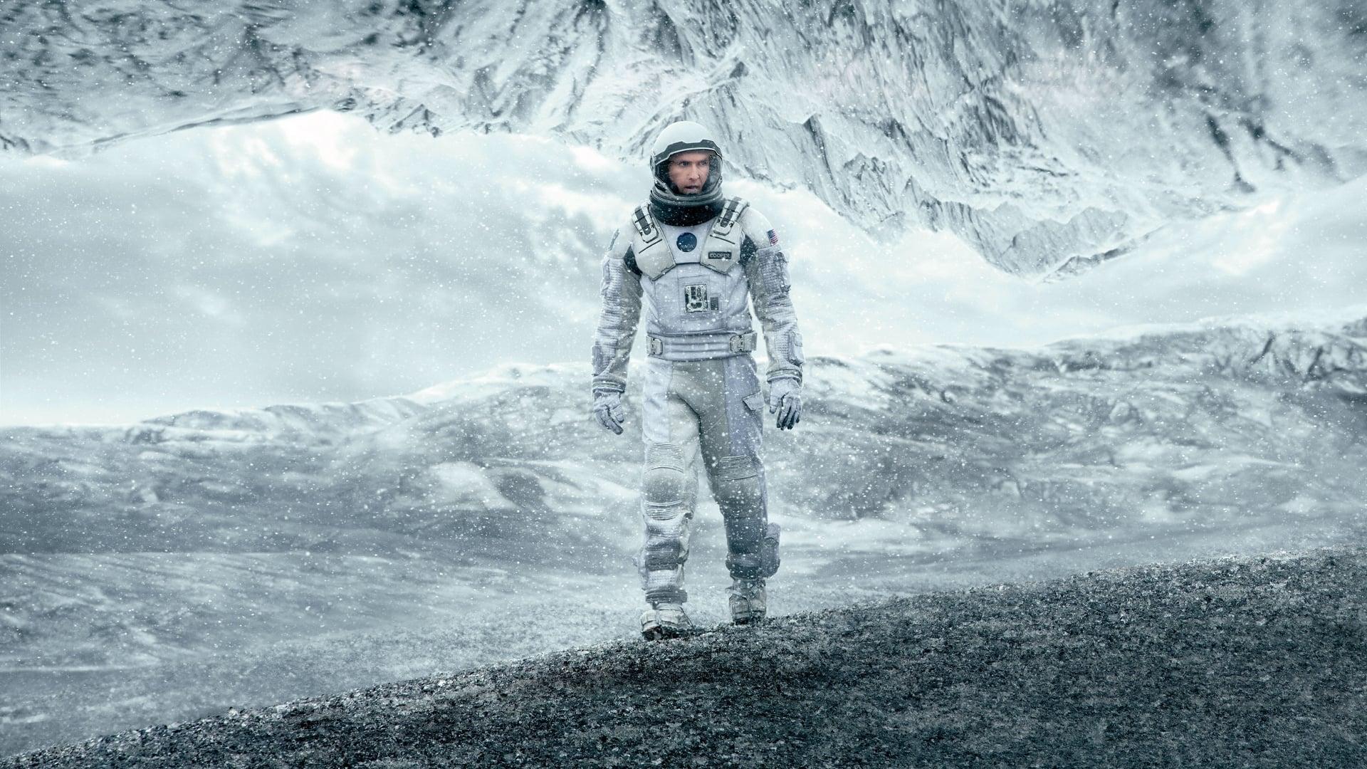 Interstellar: Călătorind prin univers